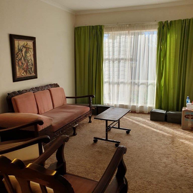 4 Bedroom Property for Sale in Ladybrand Free State